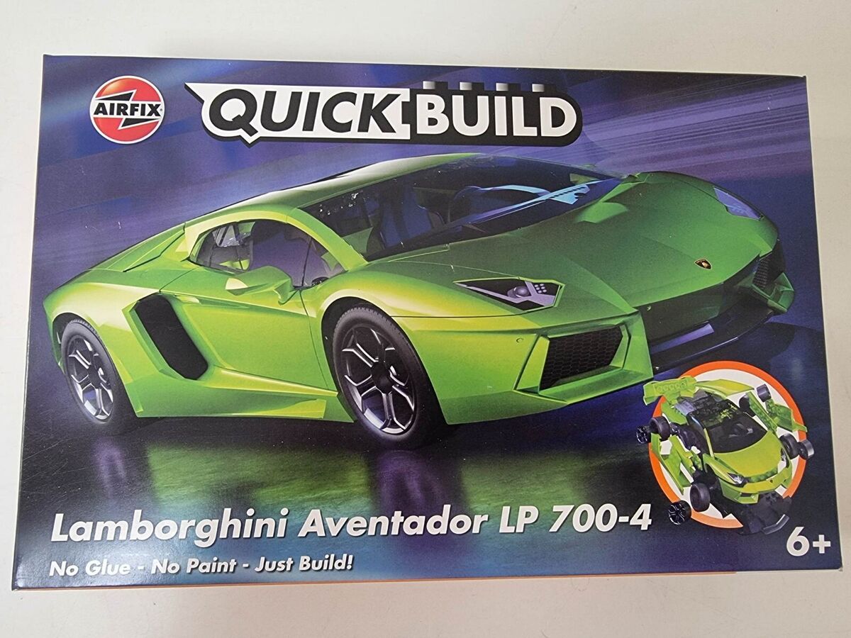 J6027 Airfix QUICKBUILD Lamborghini Aventador LP 700-4 - Vert 