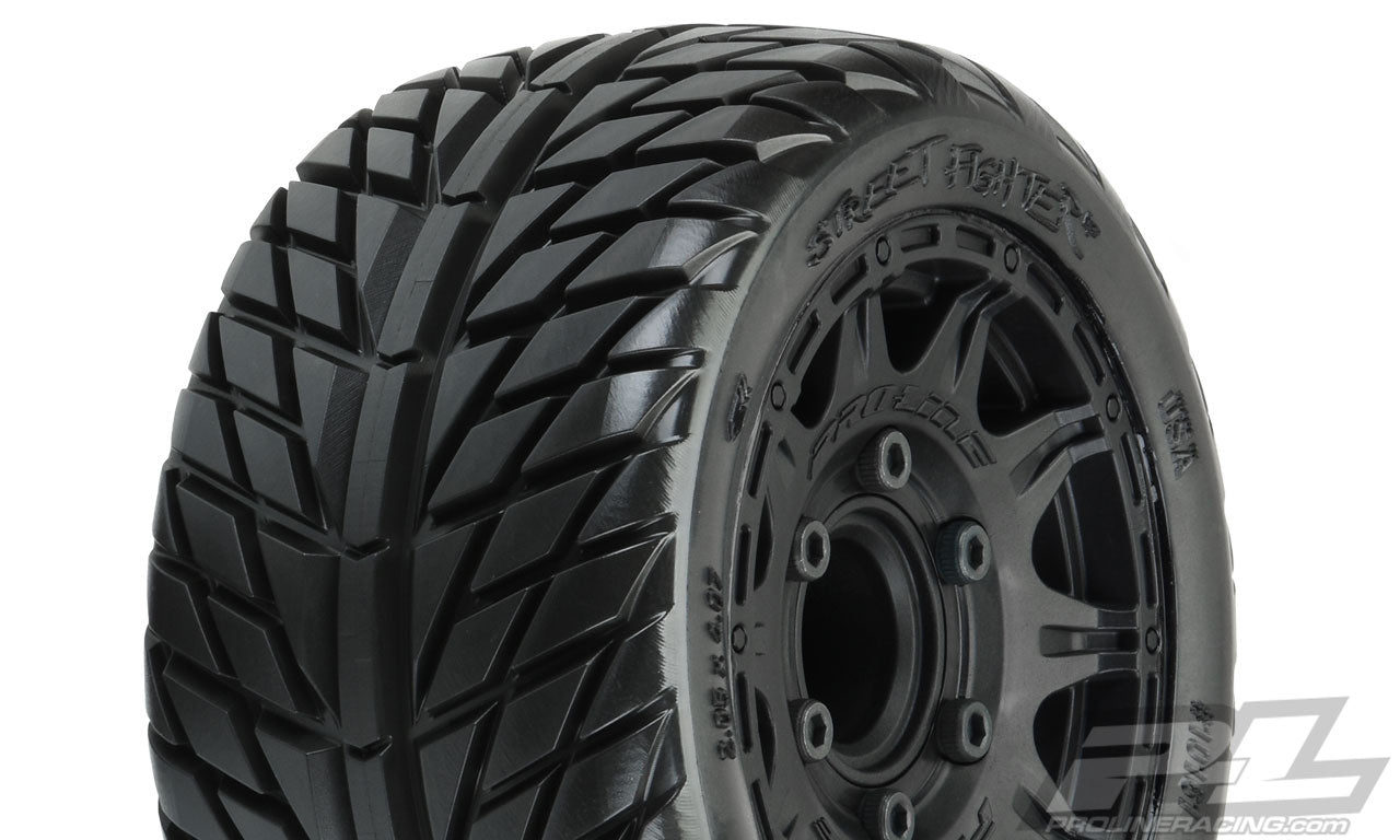 PRO1016110 Street Fighter LP Pneus de rue 2,8" montés sur roues hexagonales amovibles Raid Black 6x30 (2) pour Rustler® 2wd & 4wd avant et arrière