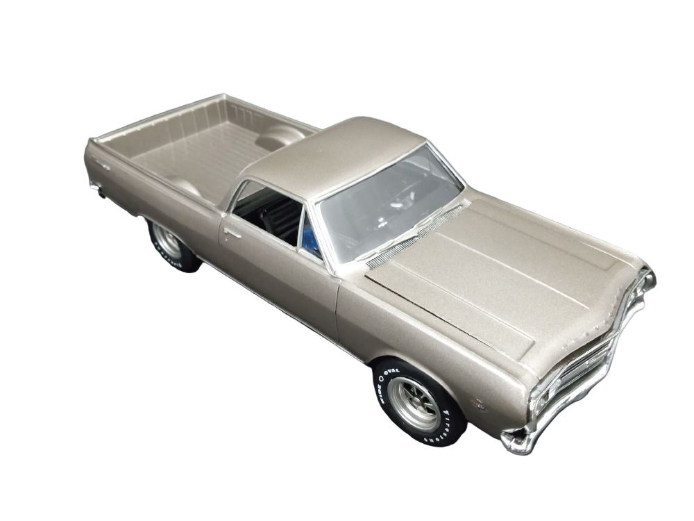AMT1364/12 AMT 1/25 1965 Chevy El Camino w/Camper
