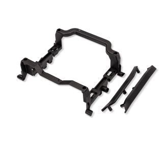 10820 Traxxas Cross brace, body (with clipless latches)/ side trim