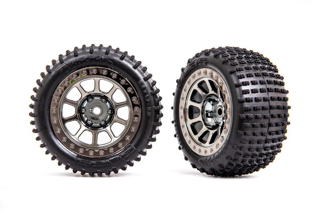 2470T Traxxas trasero cromado negro con neumáticos Alias