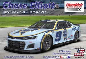 SJMHMC2022CEK Hendrick Motorsports Chase Elliott 2022 Camaro-Kelley Libro Azul