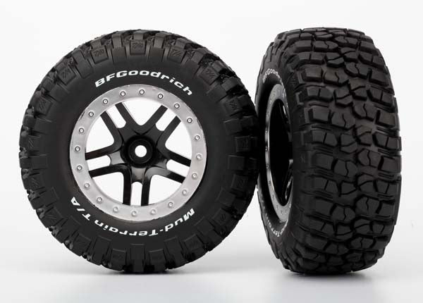 5883 Llantas y rines, ensamblados, pegados (SCT Split-Spoke, negro, rines beadlock de cromo satinado, neumático BFGoodrich® Mud-Terrain™ T/A® KM2, inserciones de espuma) (2) (4WD adelante/a, 2WD trasero)